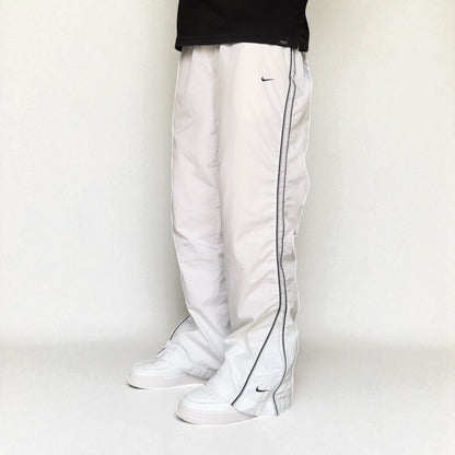SUPER RARE 2000s Baggy Nike Trackpants White - (M)