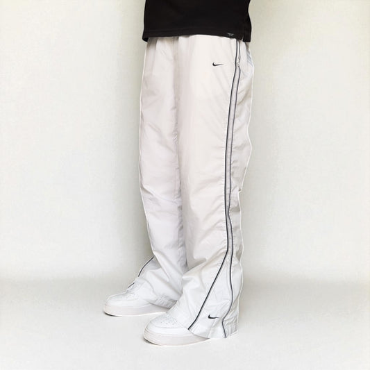 SUPER RARE 2000s Baggy Nike Trackpants White - (M)