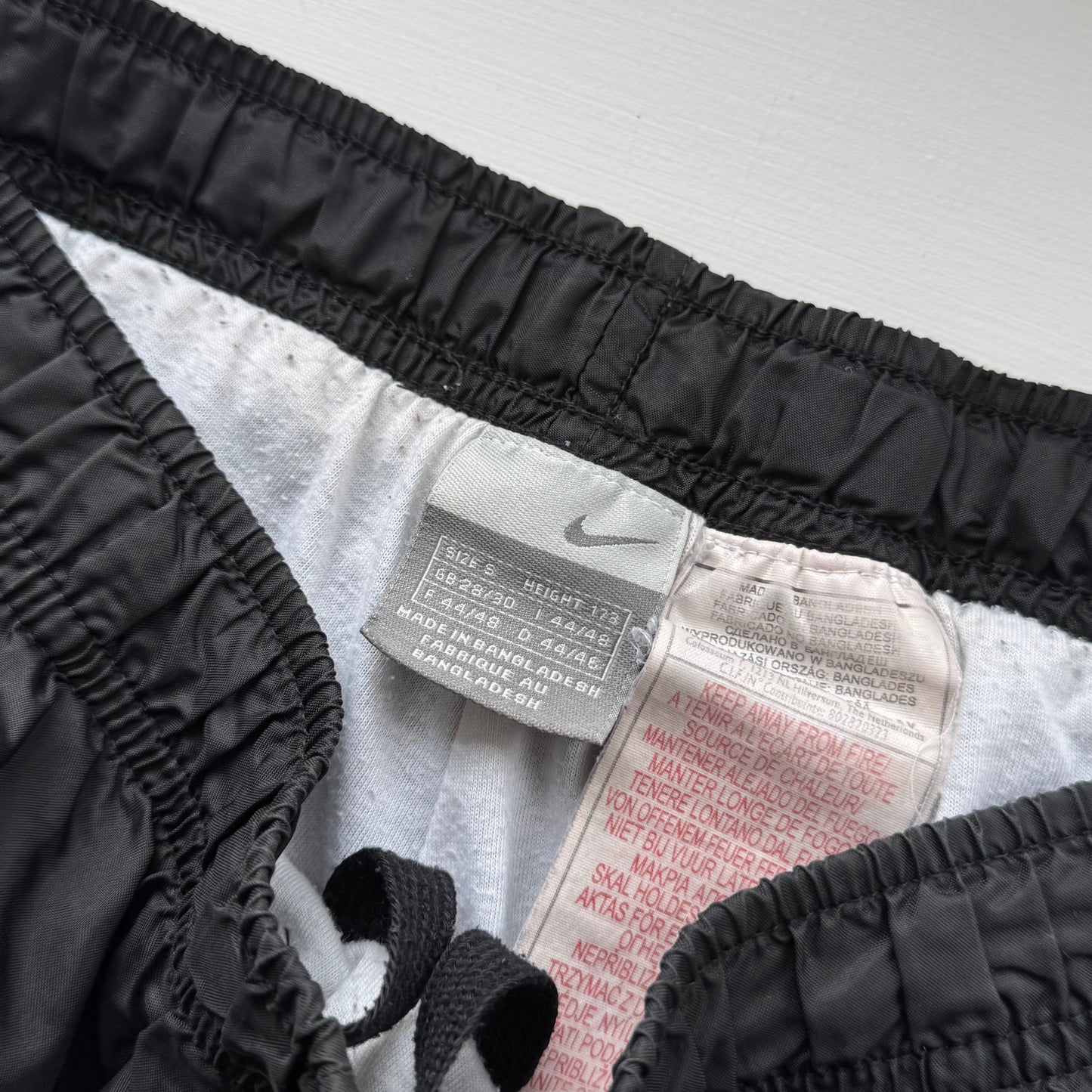 SUPER RARE 2000s Nike Trackpants Black - (S)