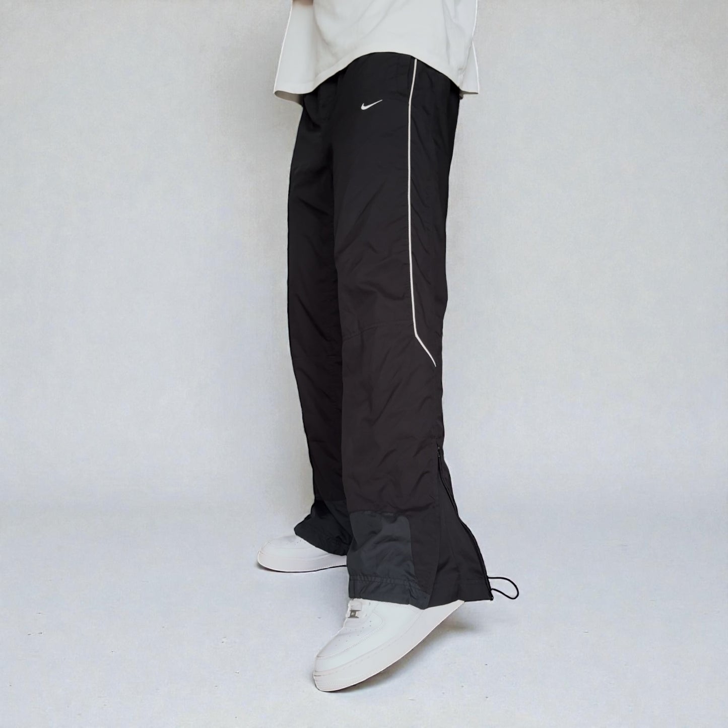 RARE 2000s Baggy Nike Trackpants Black - (L)