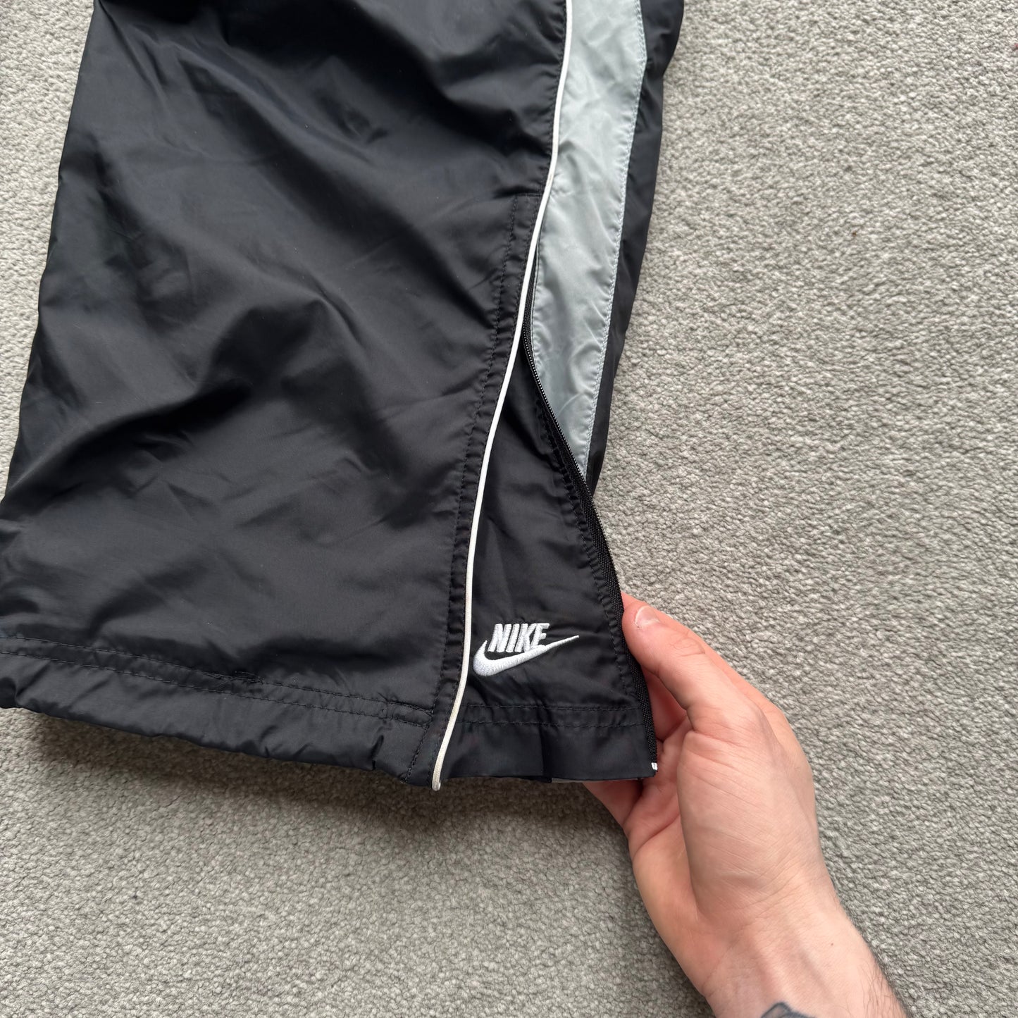 SUPER RARE 2000s Nike Trackpants Black - (L)