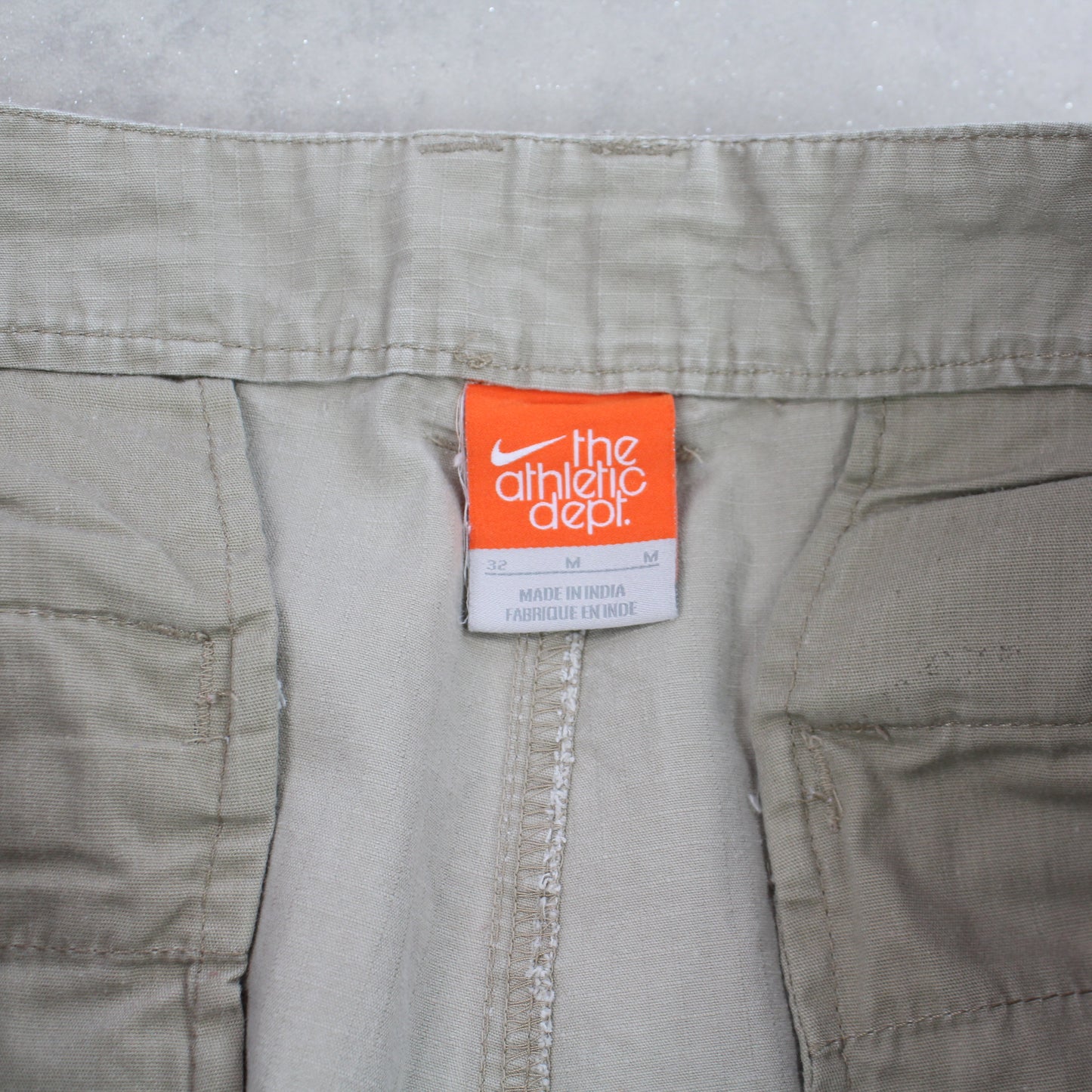 RARE Vintage 00s Nike Cargo Shorts Beige - (L)