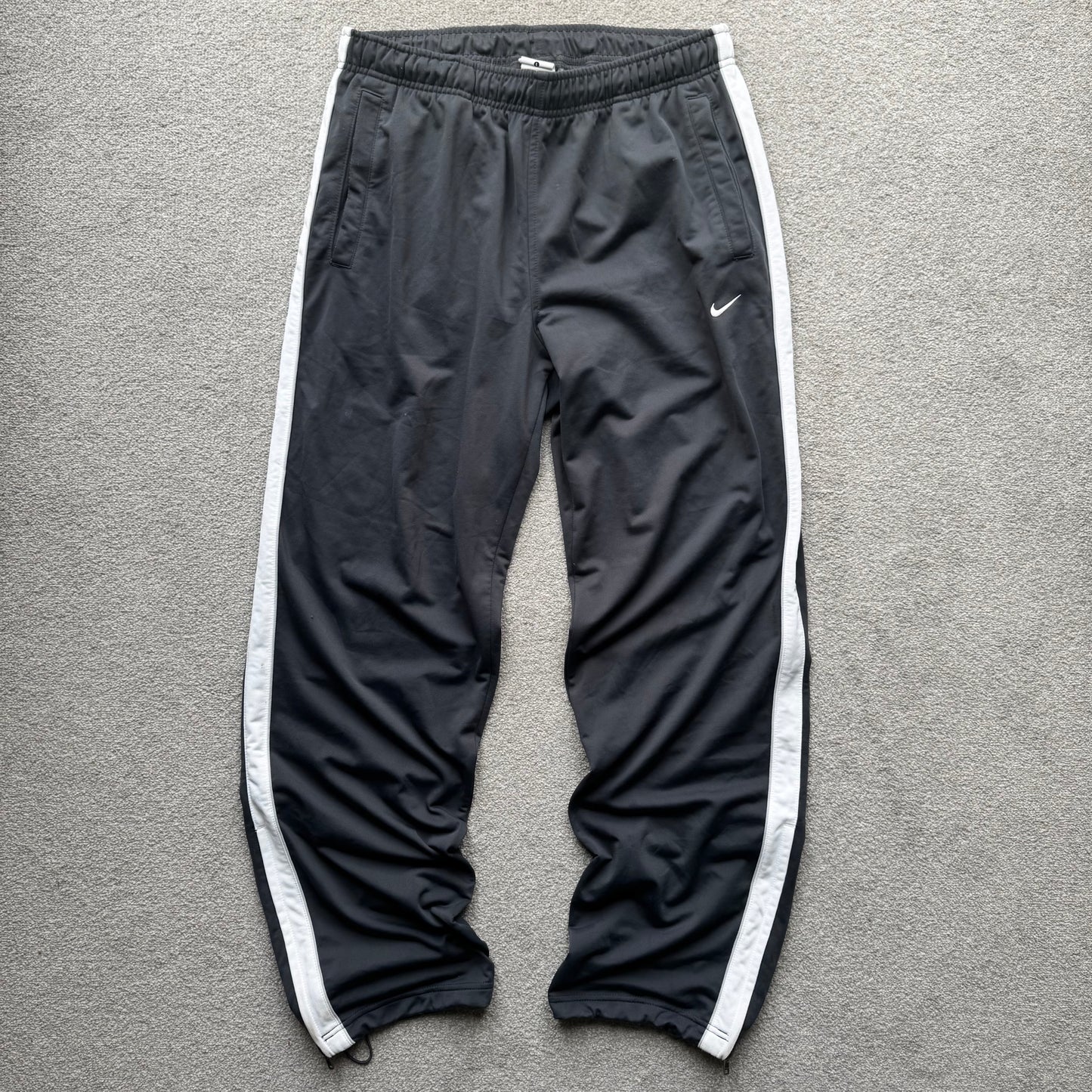 RARE 2000s Nike Trackpants Grey - (L)