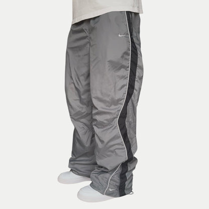 SUPER RARE 2000s Baggy Nike Trackpants Grey *PREMIUM* - (L)