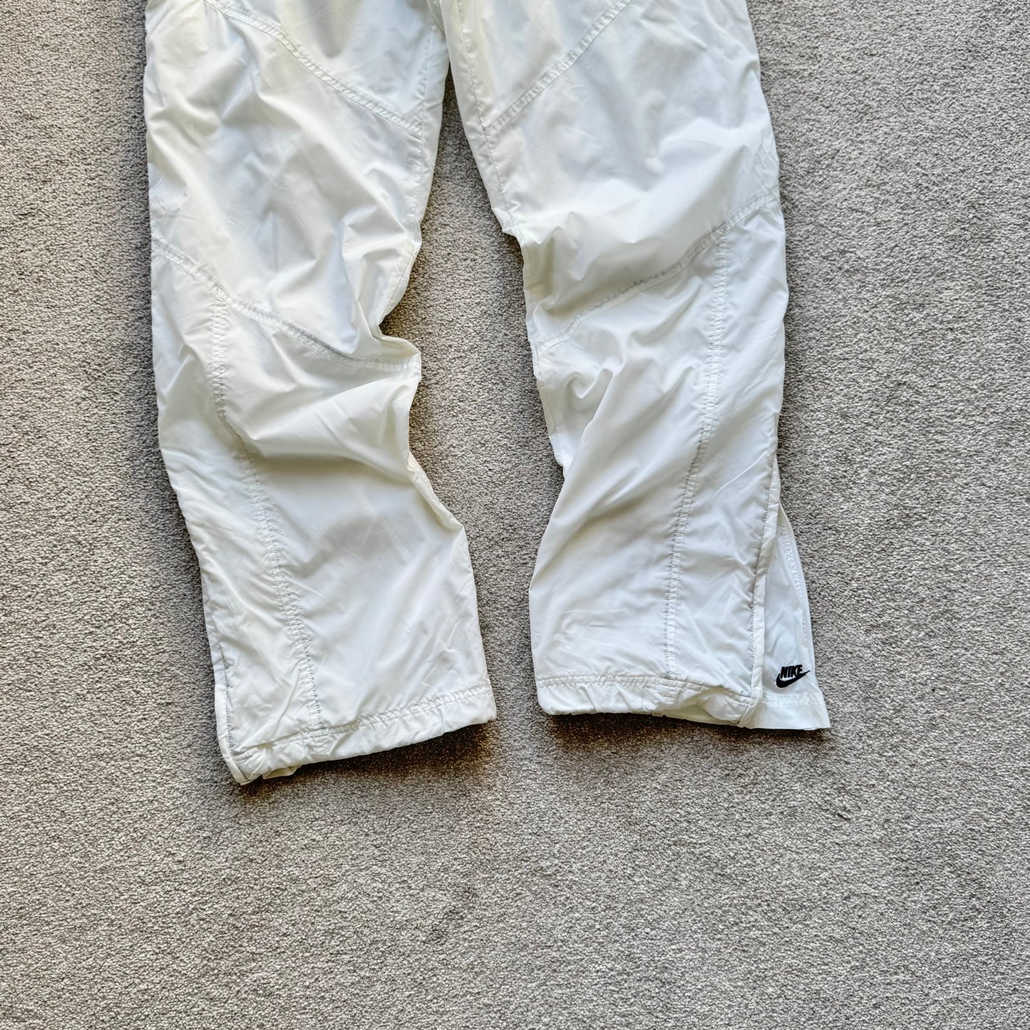SUPER RARE 2000s Nike Trackpants White - (S)