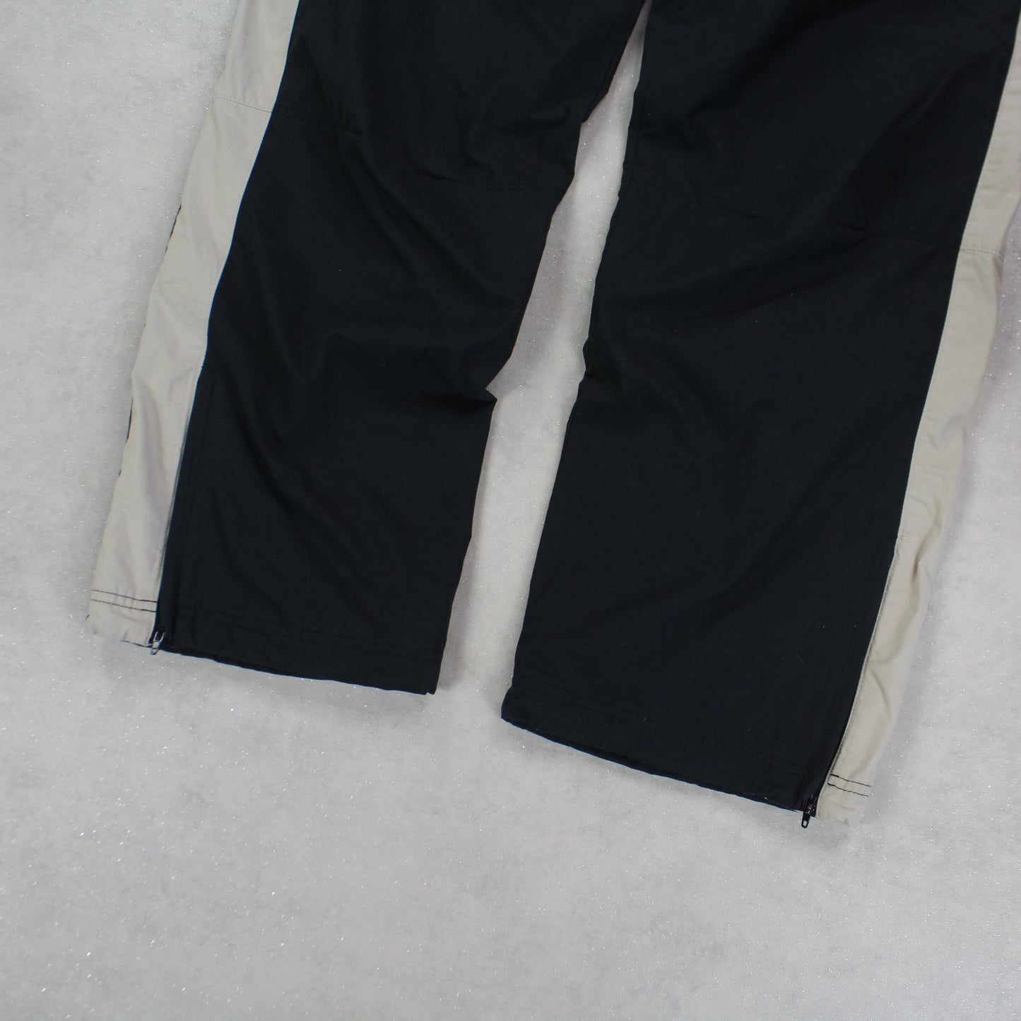 SUPE RARE 2000s Nike Baggy Trackpants Black - (S)