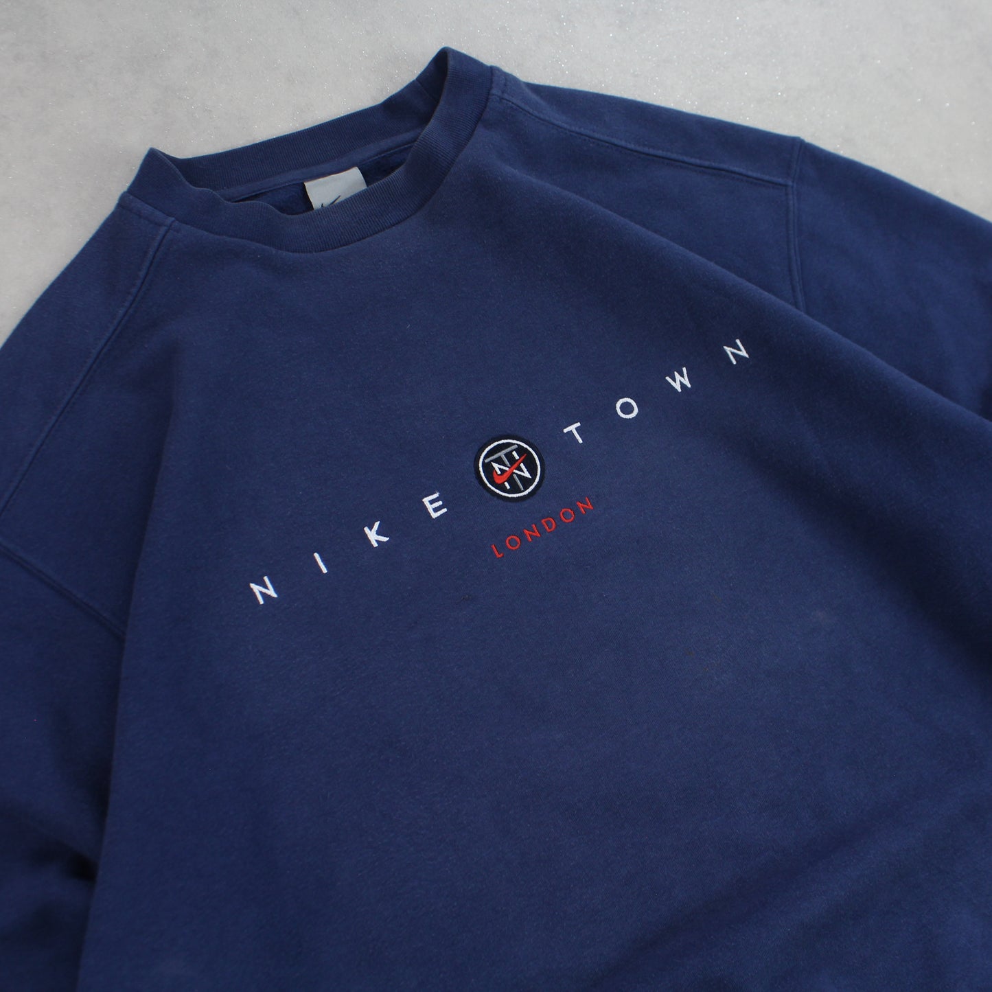 SUPER RARE 2000s Nike Town Sweatshirt Navy - (L)