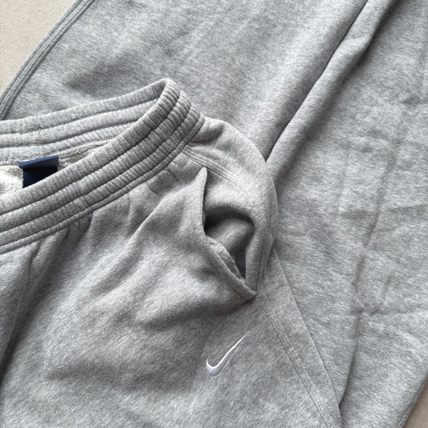 RARE 2000s Wide Leg Nike Joggers Grey - (L)