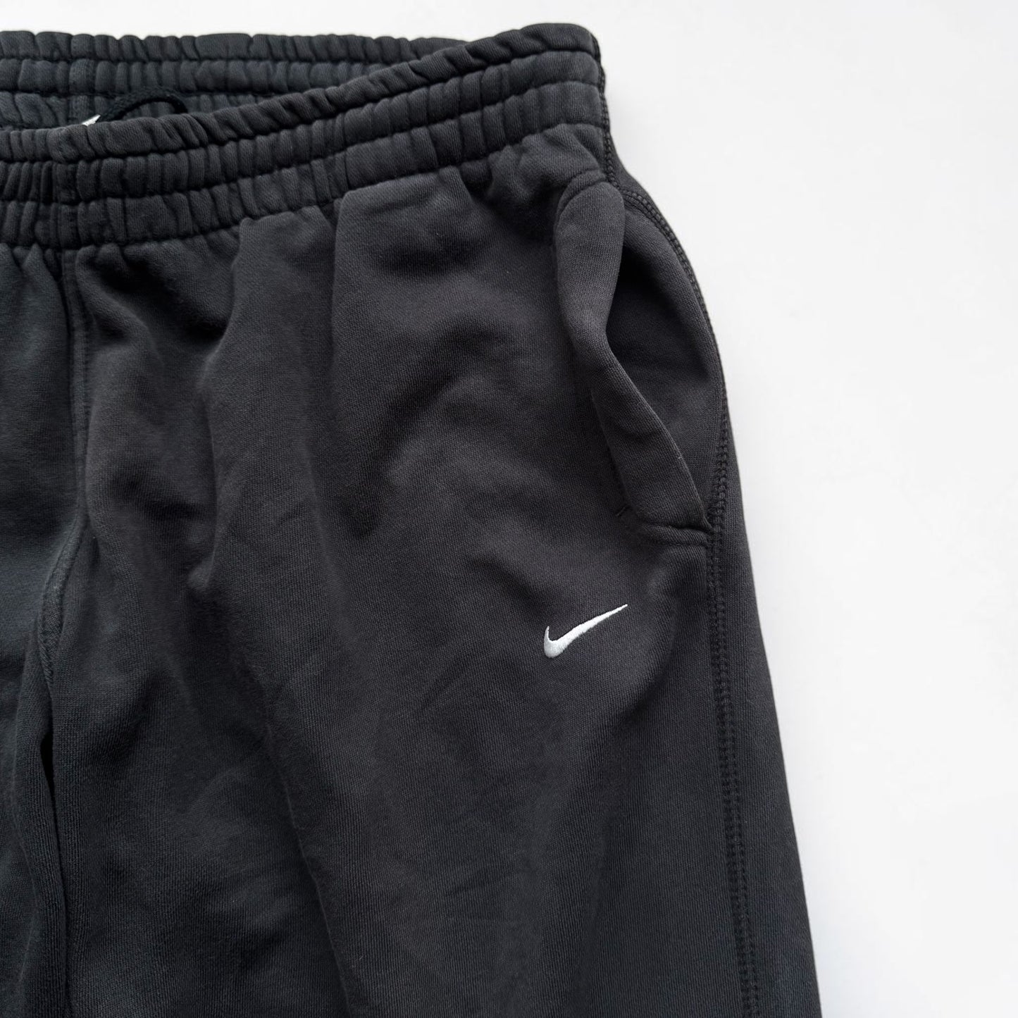 SUPER RARE 2000s Nike Joggers Black - (L)