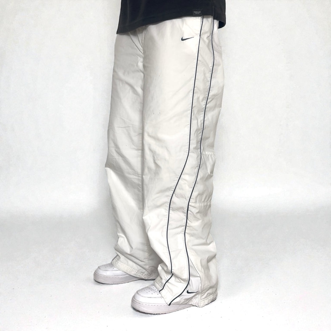 SUPER RARE 2000s Baggy Nike Trackpants White *PREMIUM* - (L)