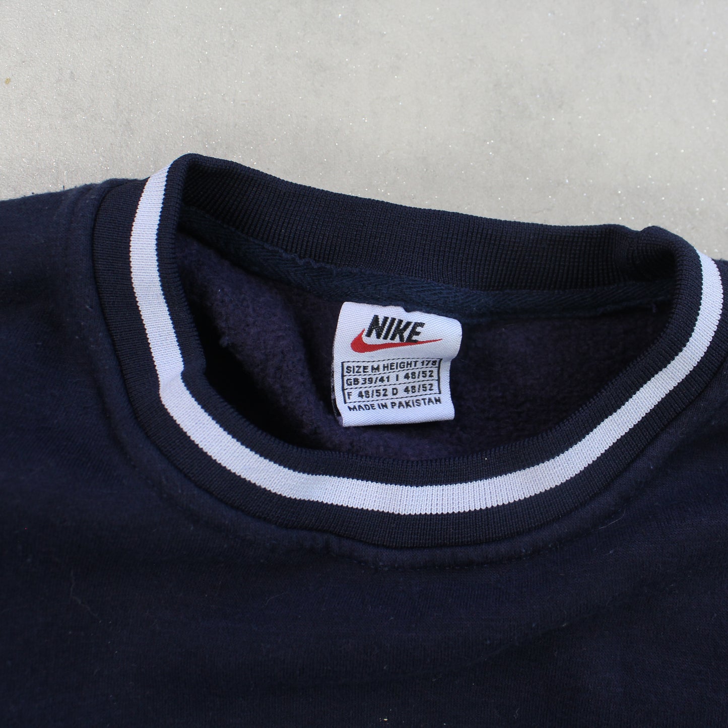 SUPER RARE 90s Nike Sweatshirt Navy - (S)