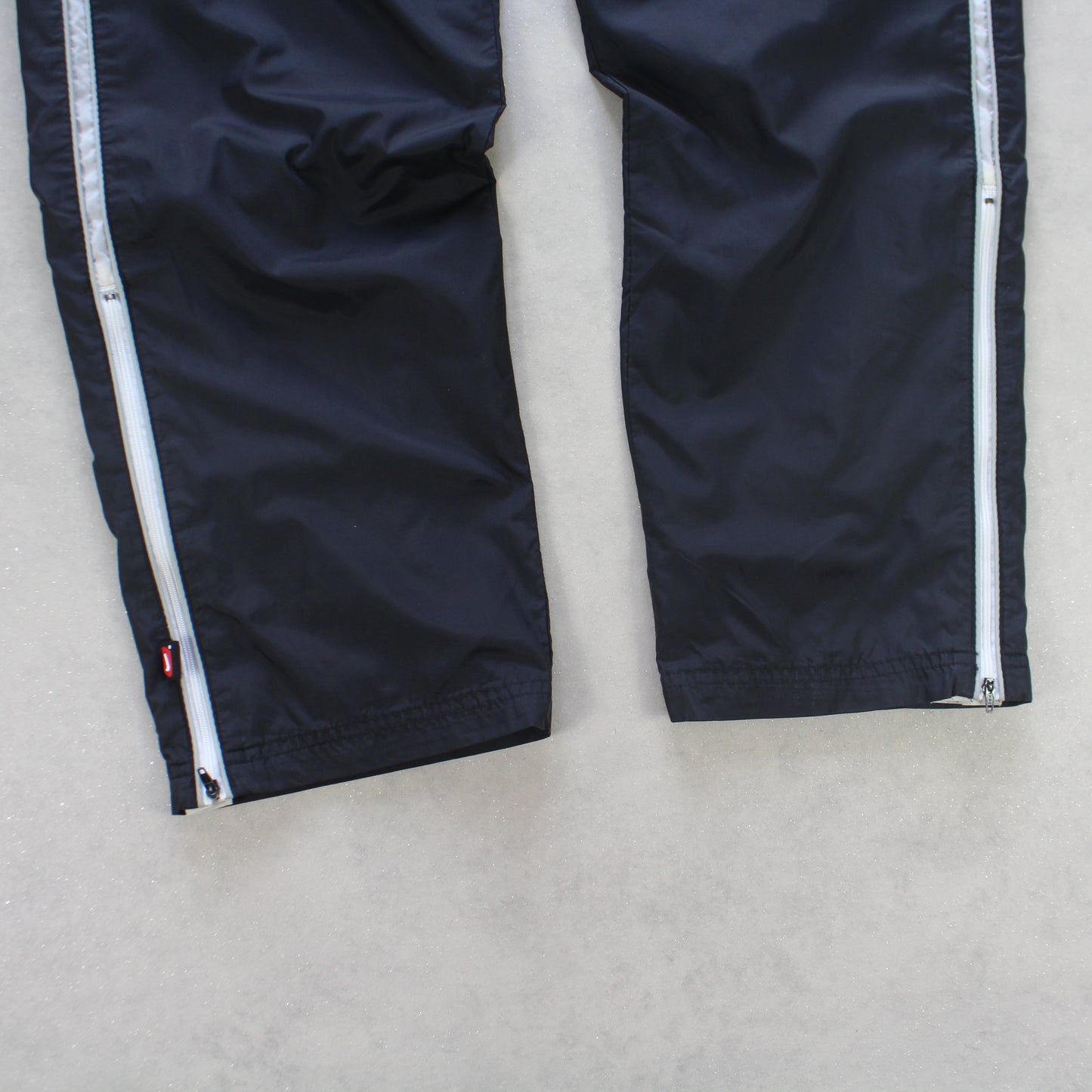 SELTENE Nike Trainingshose aus den 2000ern, Schwarz – (M)