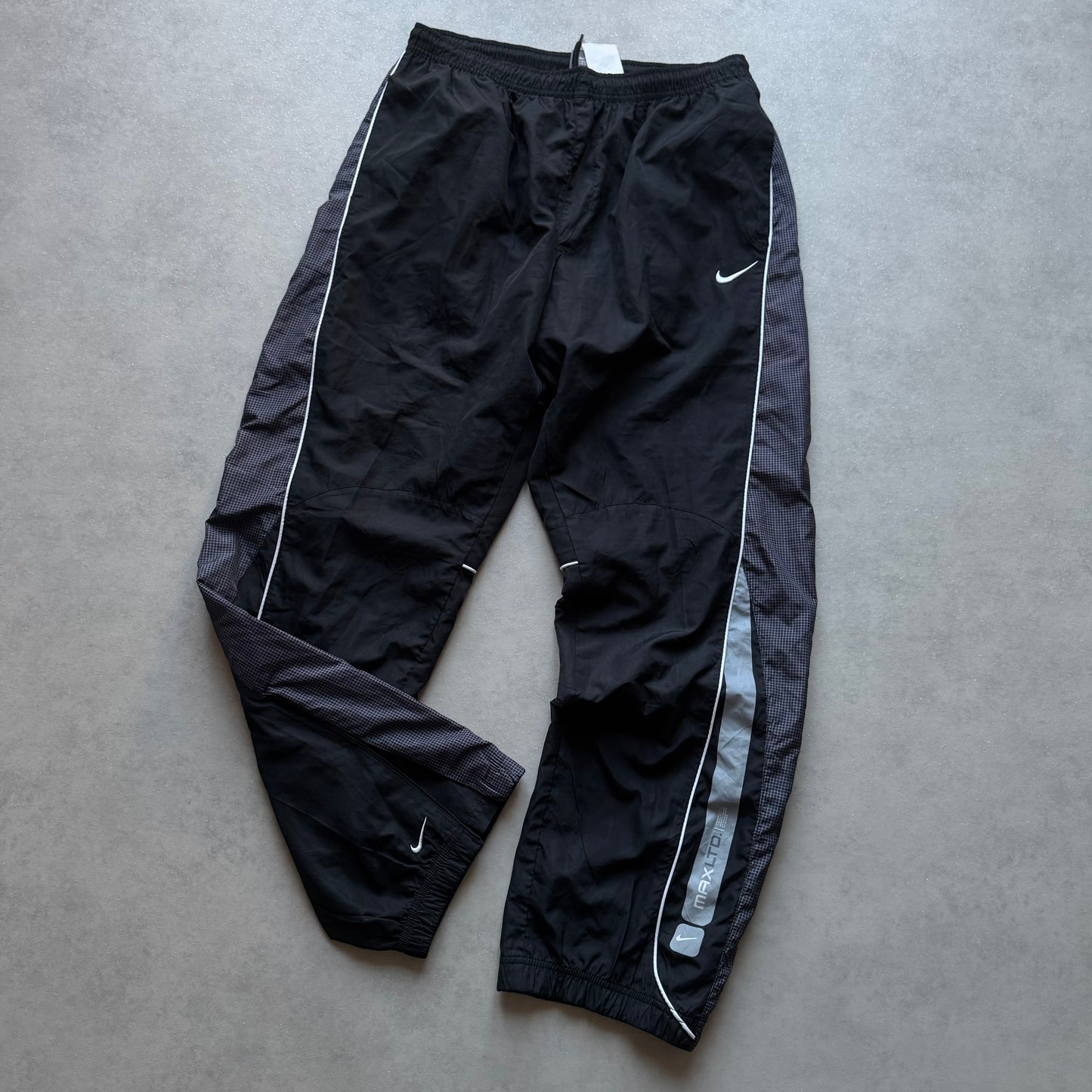 SUPER RARE 2000s Nike Air Max Trackpants Black - (L)