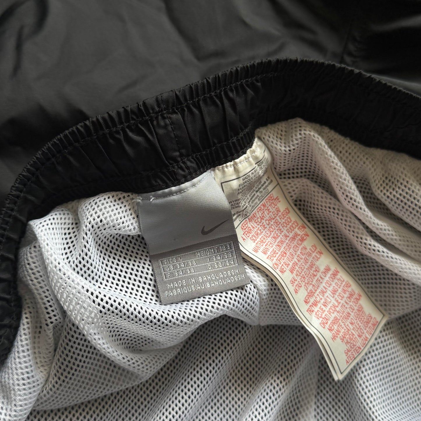 SUPER RARE 2000s Nike Trackpants Black - (M)