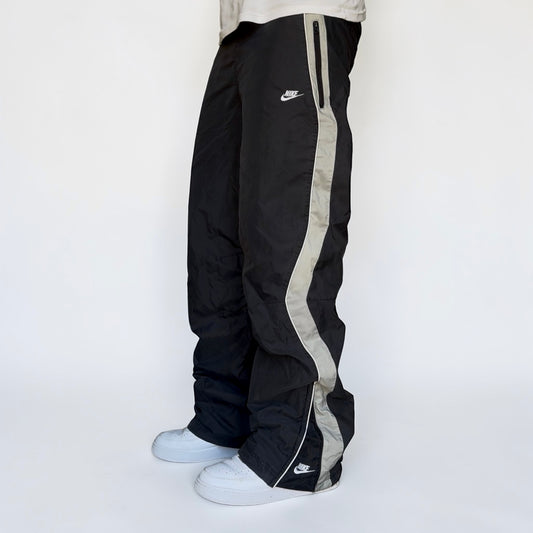 RARE 2000s Baggy Nike Trackpants Black - (M)