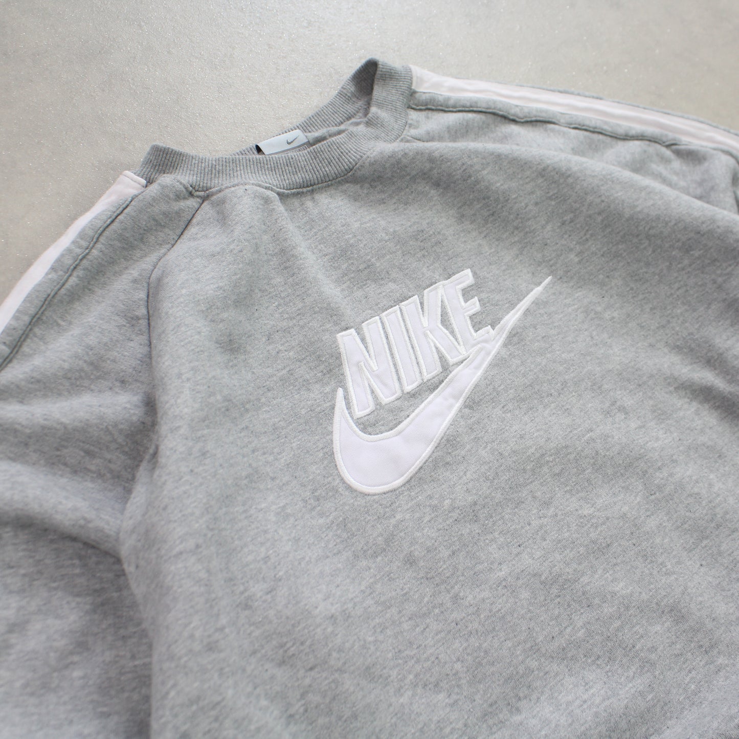 RARE 2000s Nike Sweatshirt Grey - (M)