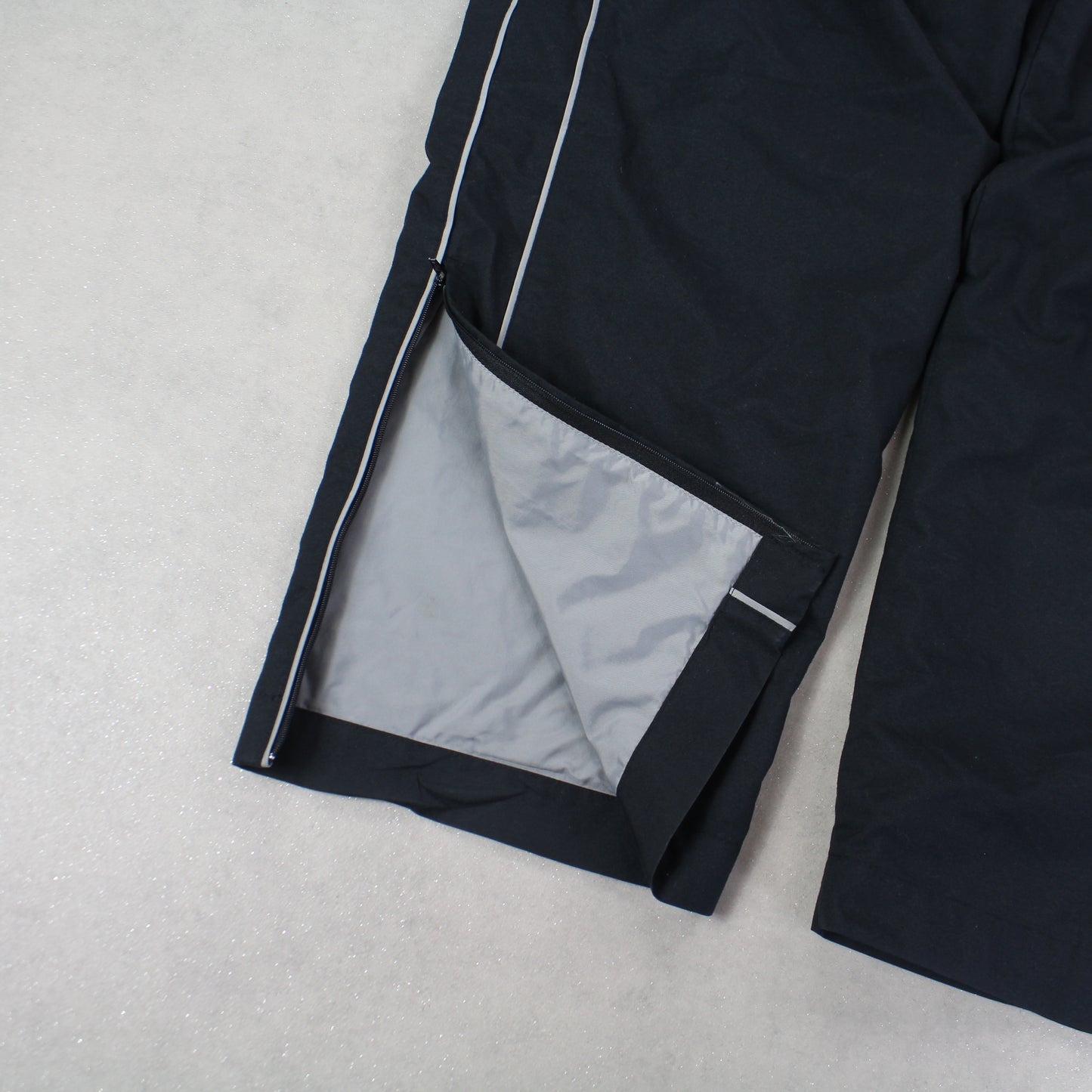 SUPER RARE 00s Nike Trackpants Black - (L)