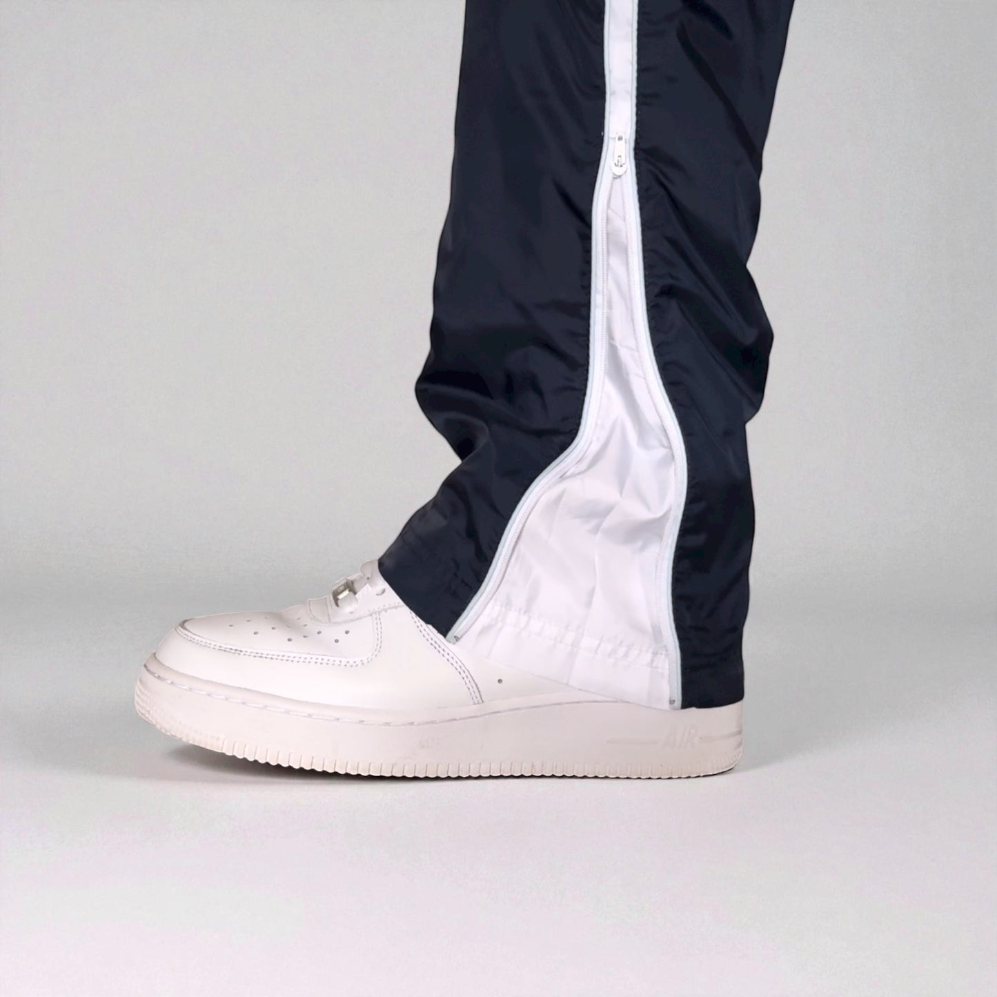 RARE 2000s Nike Trackpants Navy - (S)