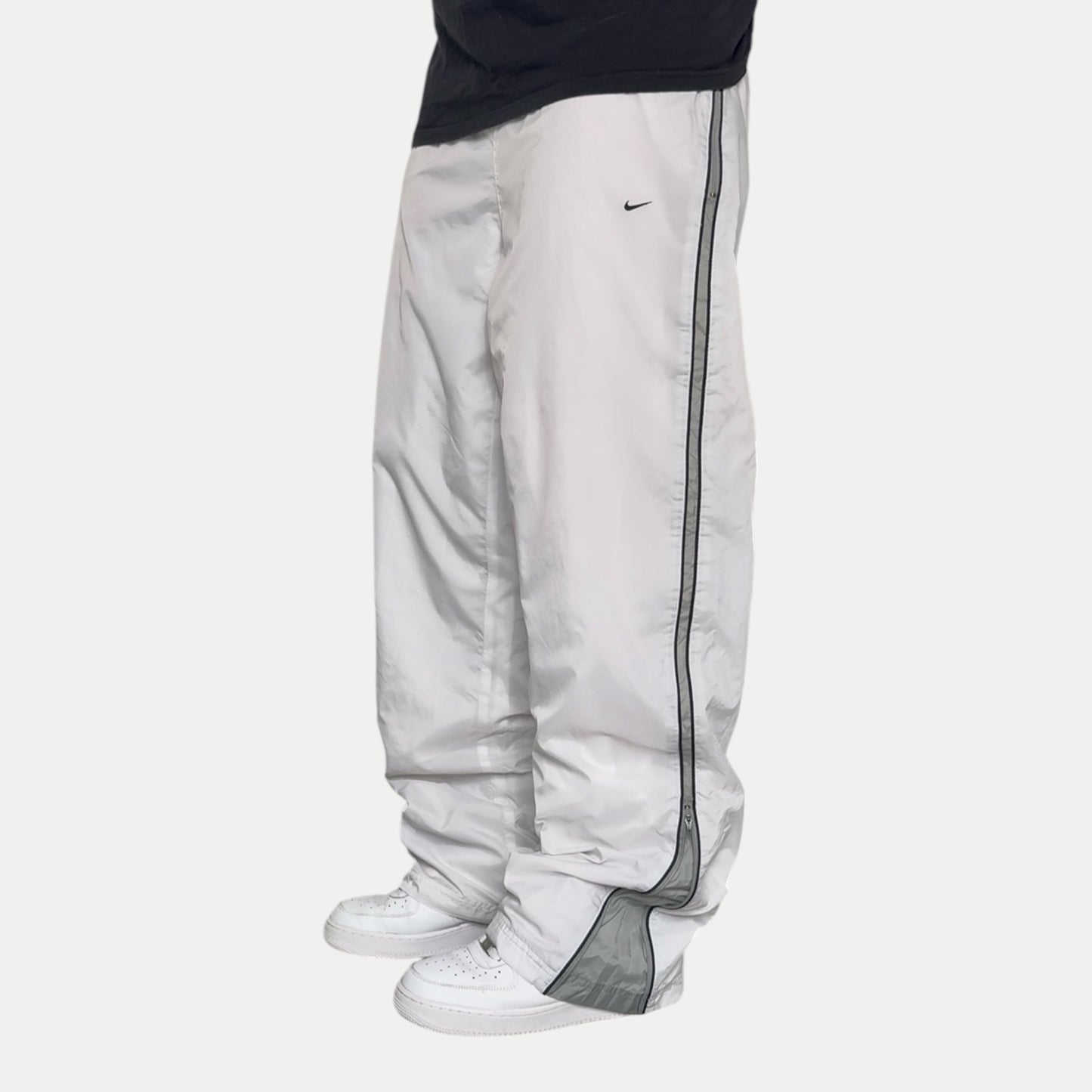 SUPER RARE 2000s Nike Trackpants White *PREMIUM* - (L)