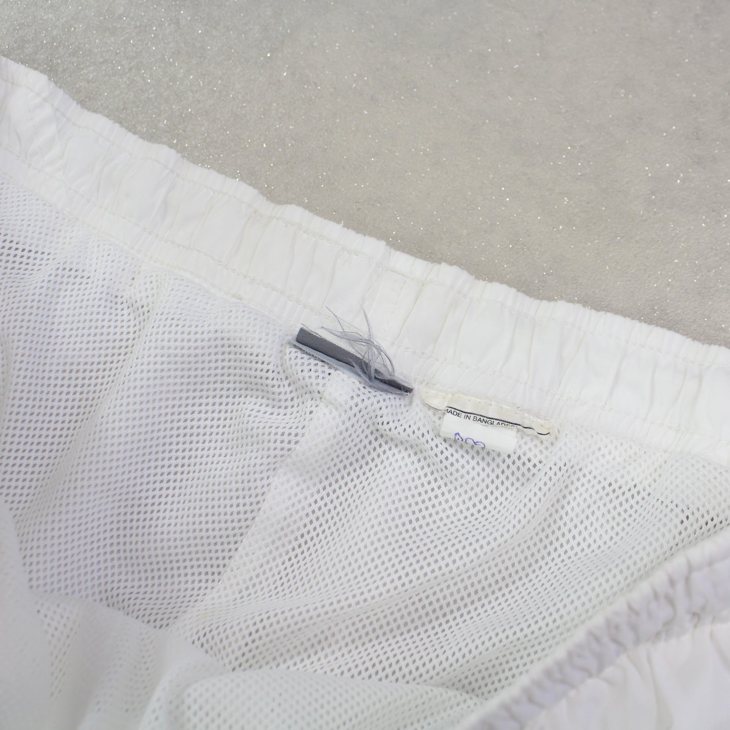 SUPER RARE 2000s Nike Trackpants White - (L)