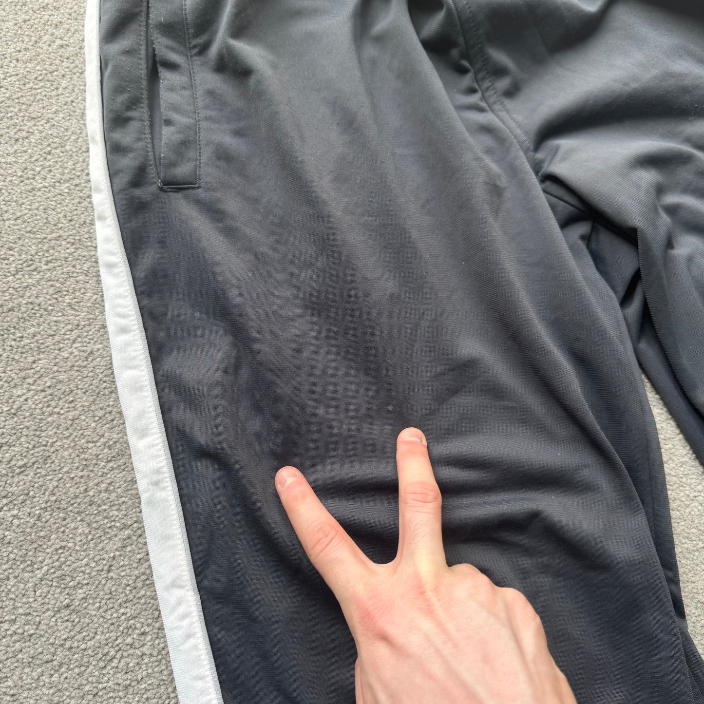 RARE 2000s Nike Trackpants Grey - (L)