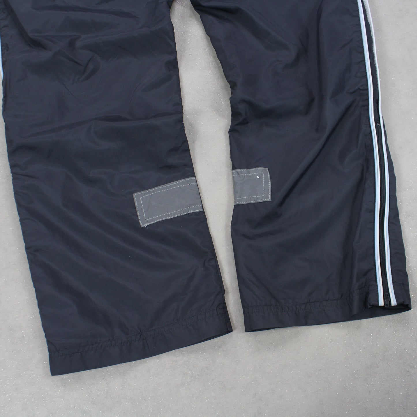 SUPER RARE 00s Nike Trackpants Grey - (M)