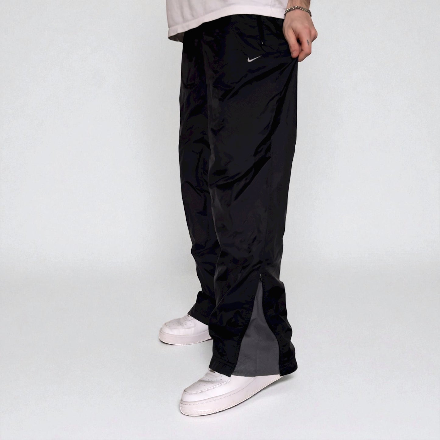 RARE 1990s Nike Trackpants Black - (L)