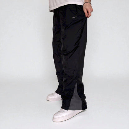 RARE 1990s Nike Trackpants Black - (L)