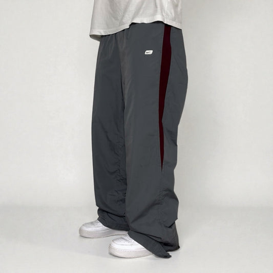 RARE 2000s Nike Trackpants Grey - (L)