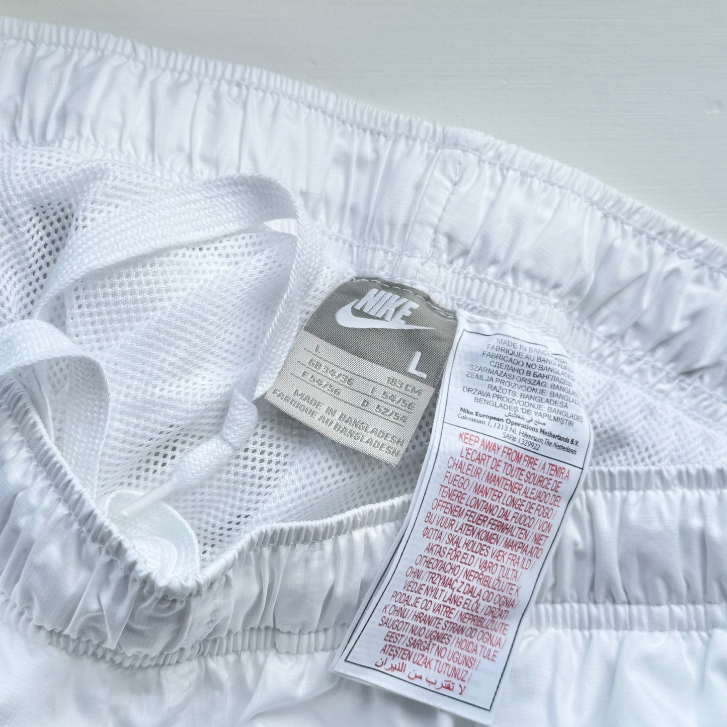 SUPER RARE 2000s Nike Trackpants White - (M) | PREMIUM