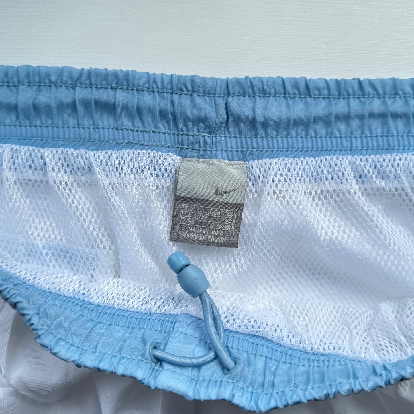 ULTRA RARE 2000s Nike Air Max Trackpants White *PREMIUM* - (L)