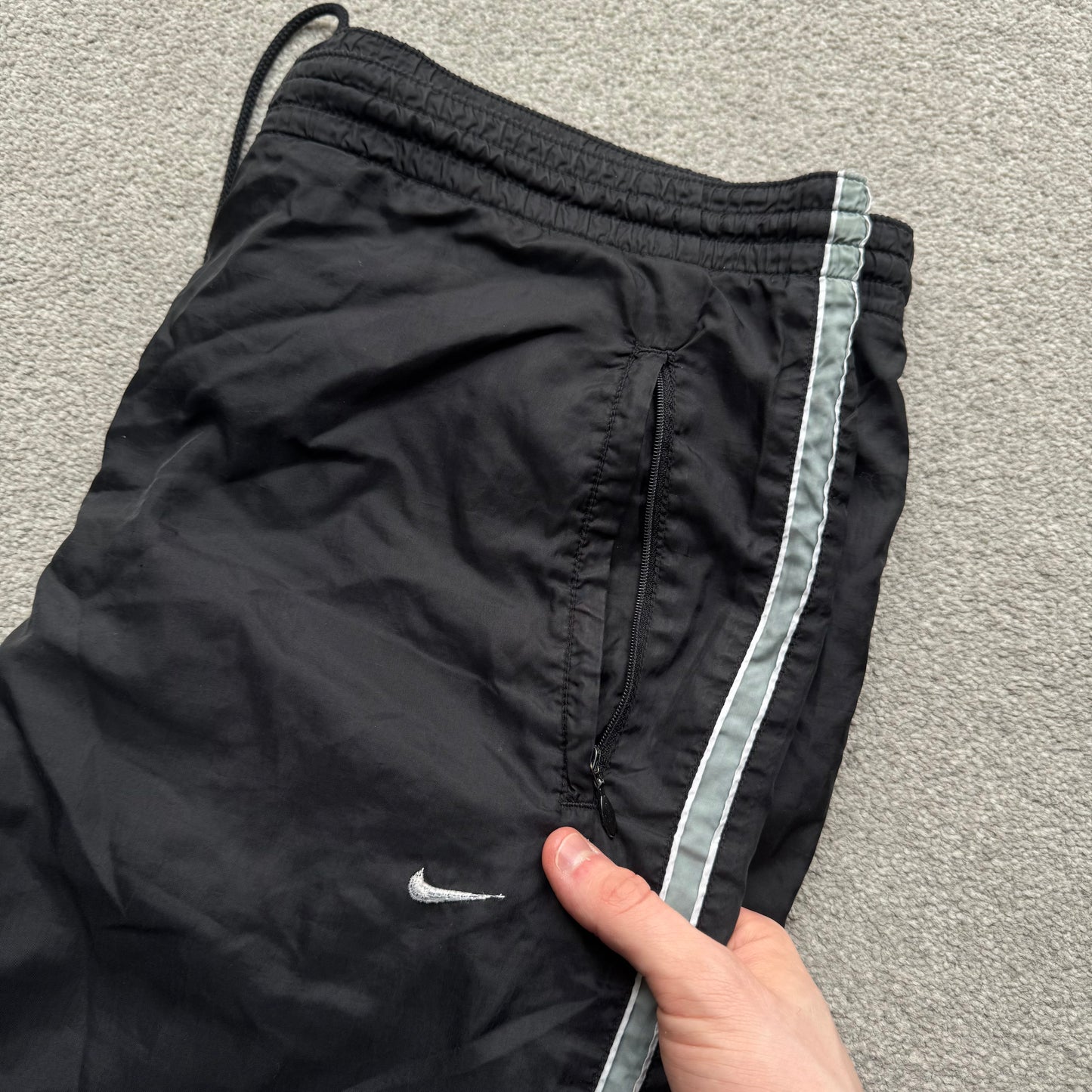 SUPER RARE 1990s Nike Trackpants Black - (L)