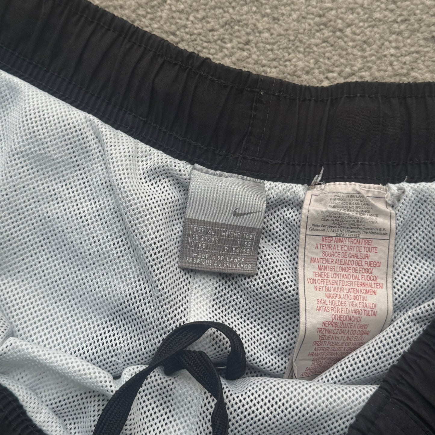 RARE 2000s Nike Trackpants Black *PREMIUM* - (L)