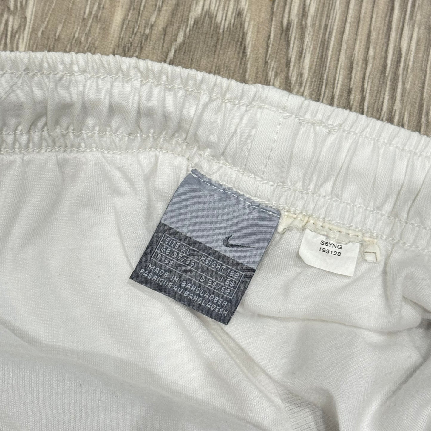 SUPER RARE 2000s Nike Trackpants White - (L)