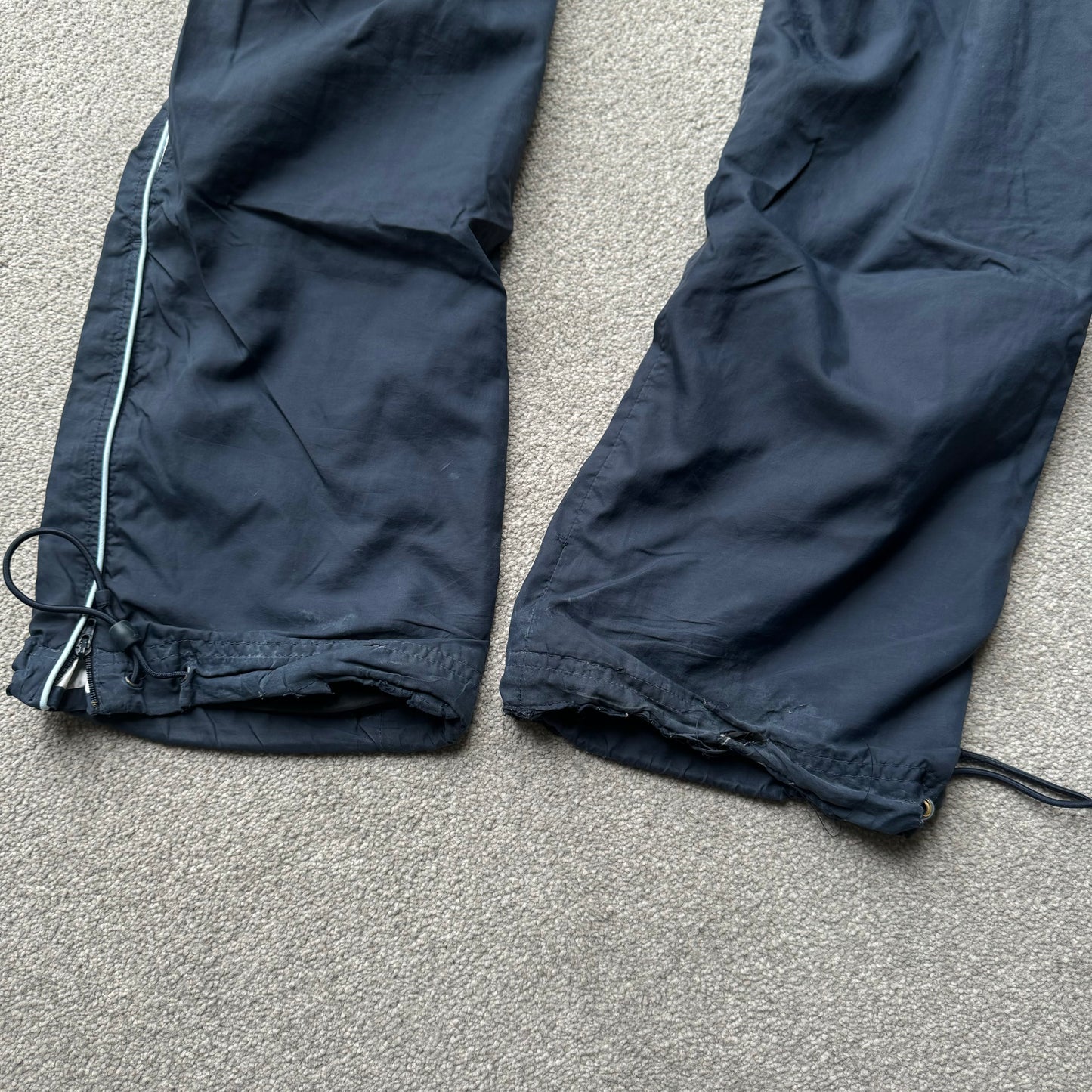 SUPER RARE 2000s Nike Trackpants Navy - (M)