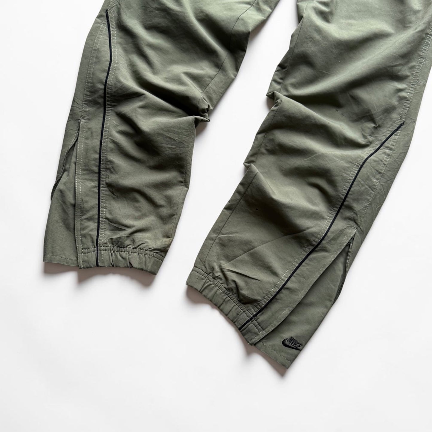 SUPER RARE 2000s Nike Trackpants Green - (S)