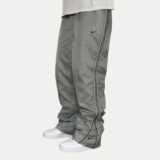 SUPER RARE 2000s Baggy Nike Trackpants Grey - (L)