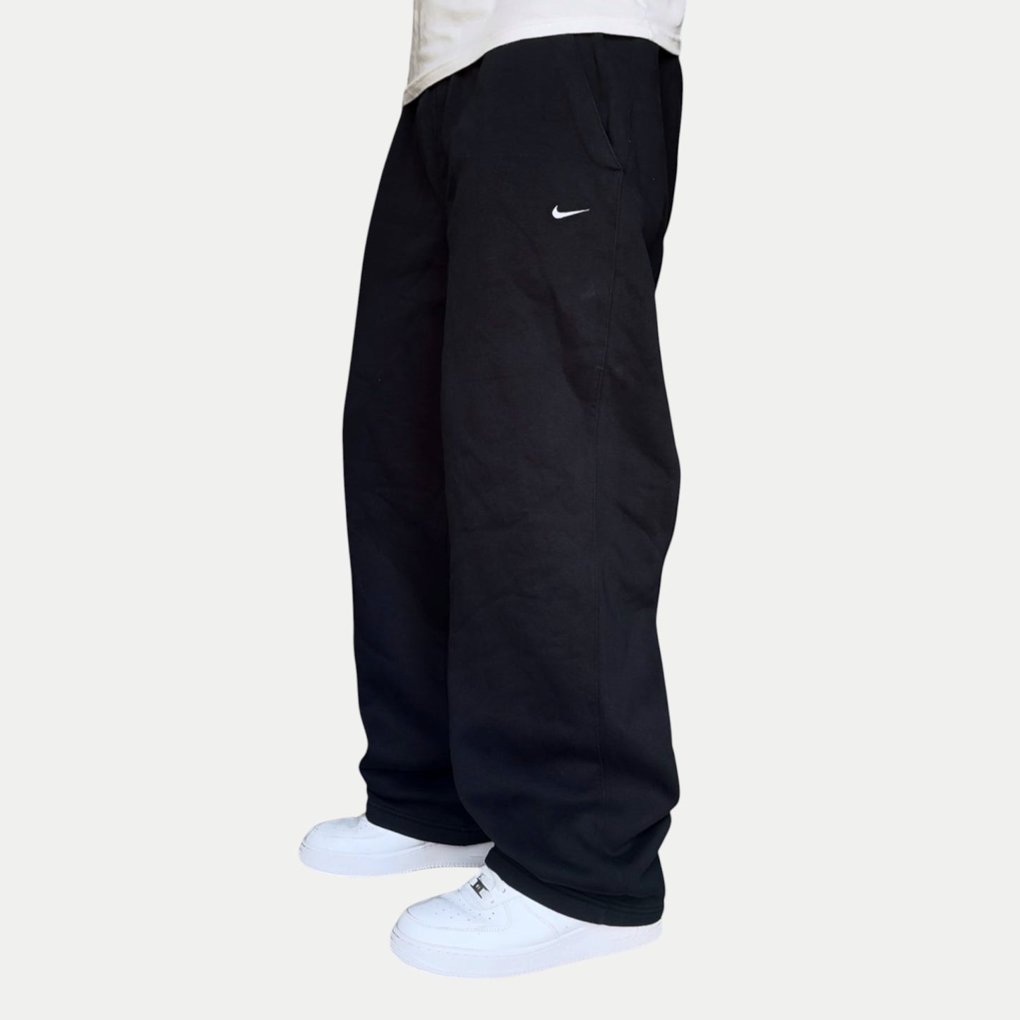 RARE 2000s Baggy Nike Joggers Black - (L)