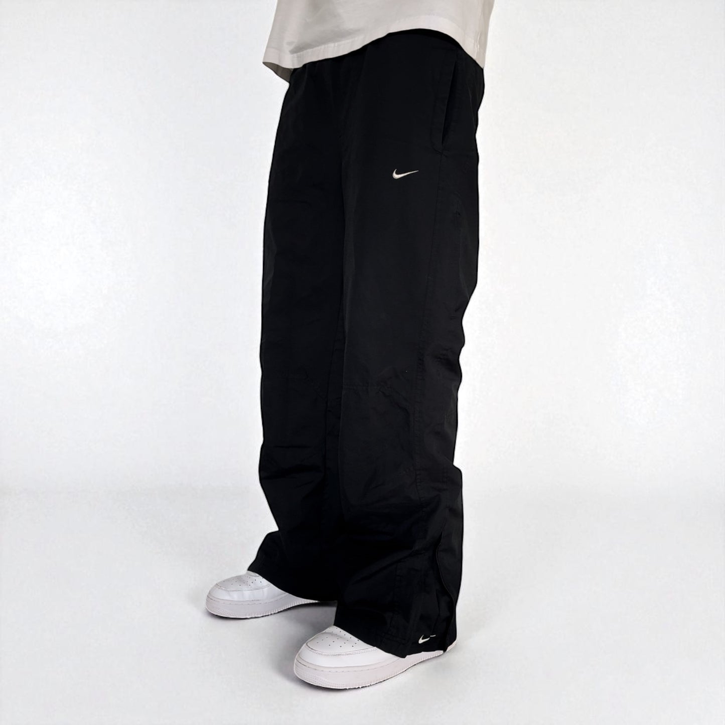 SUPER RARE 2000s Nike Trackpants Black - (M)