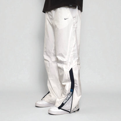 SUPERSELTENE Nike Athletic Trainingshose aus den 2000ern, Weiß – (L)