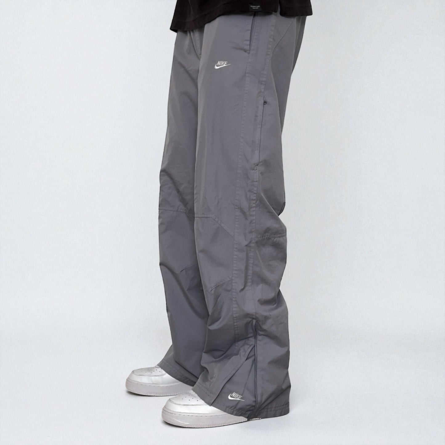 SUPERSELTENE Nike Trainingshose aus den 00ern, Grau – (L)