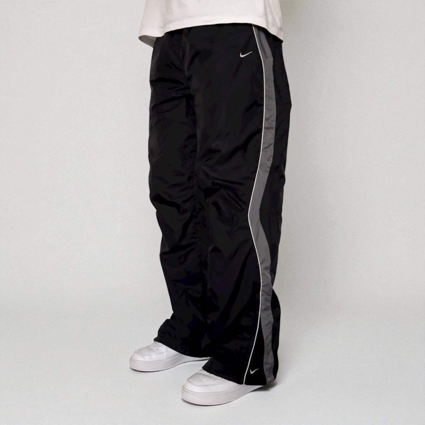 RARE 2000s Nike Baggy Trackpants Black - (L)