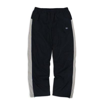 SUPE RARE 2000s Nike Baggy Trackpants Black - (S)