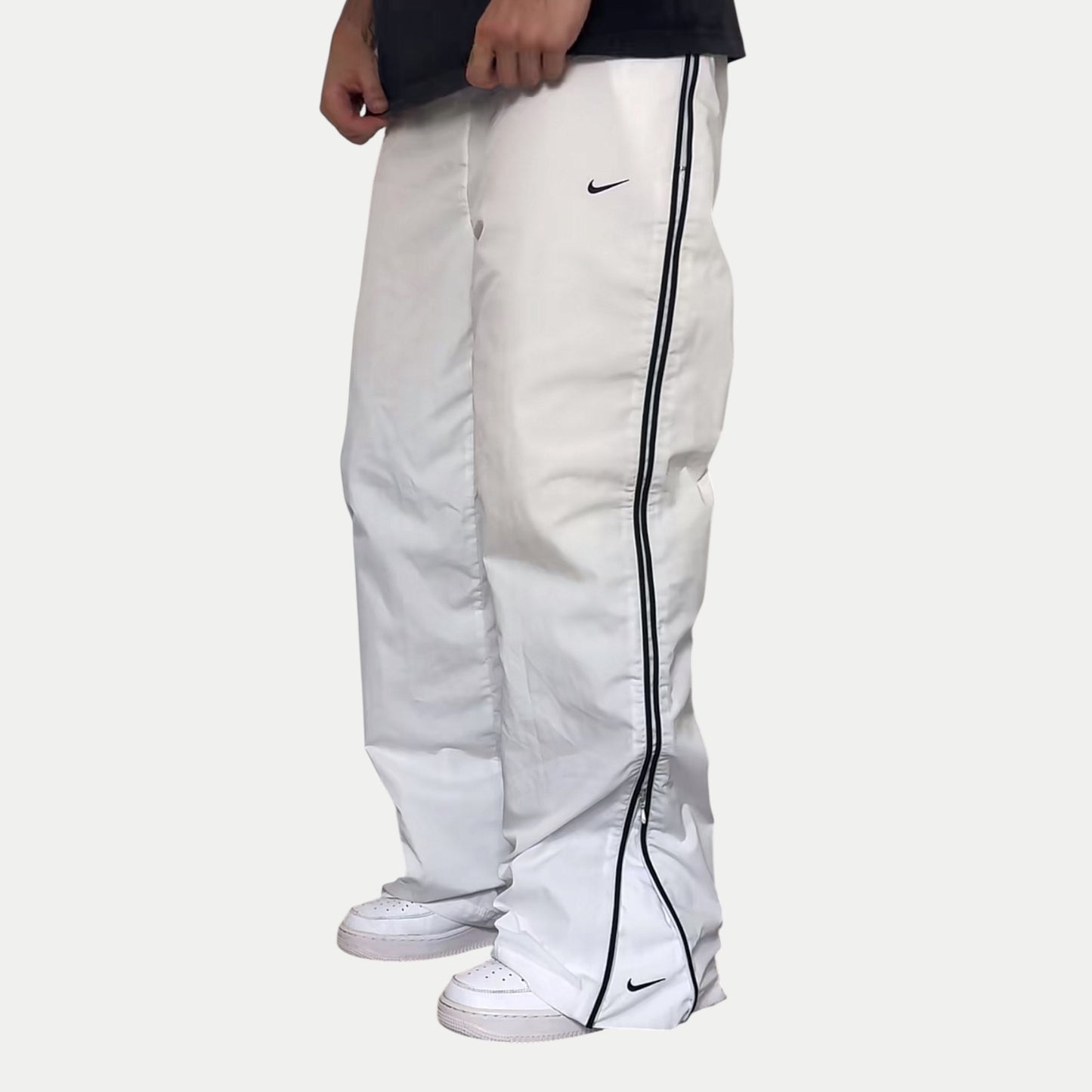 SUPER RARE 2000s Baggy Nike Trackpants White - (S)