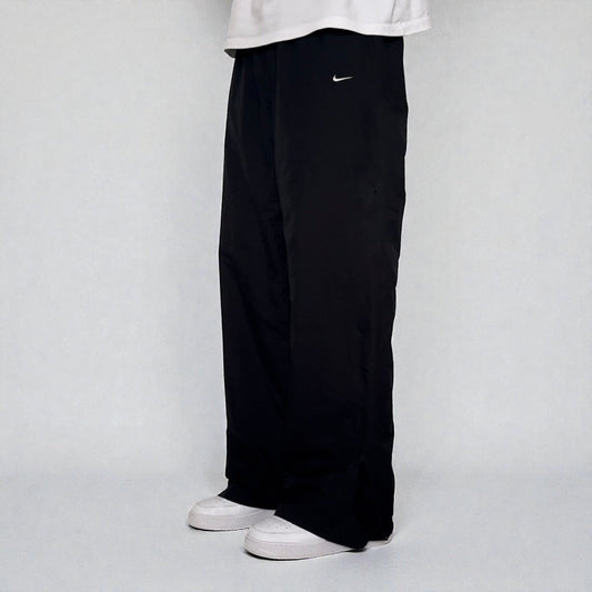 RARE 2000s Baggy Nike Trackpants Black - (S)