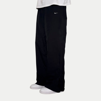 2000s Baggy Nike Trackpants Black - (M)