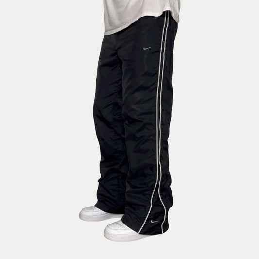 SUPER RARE 2000s Nike Trackpants Black - (L) | PREMIUM