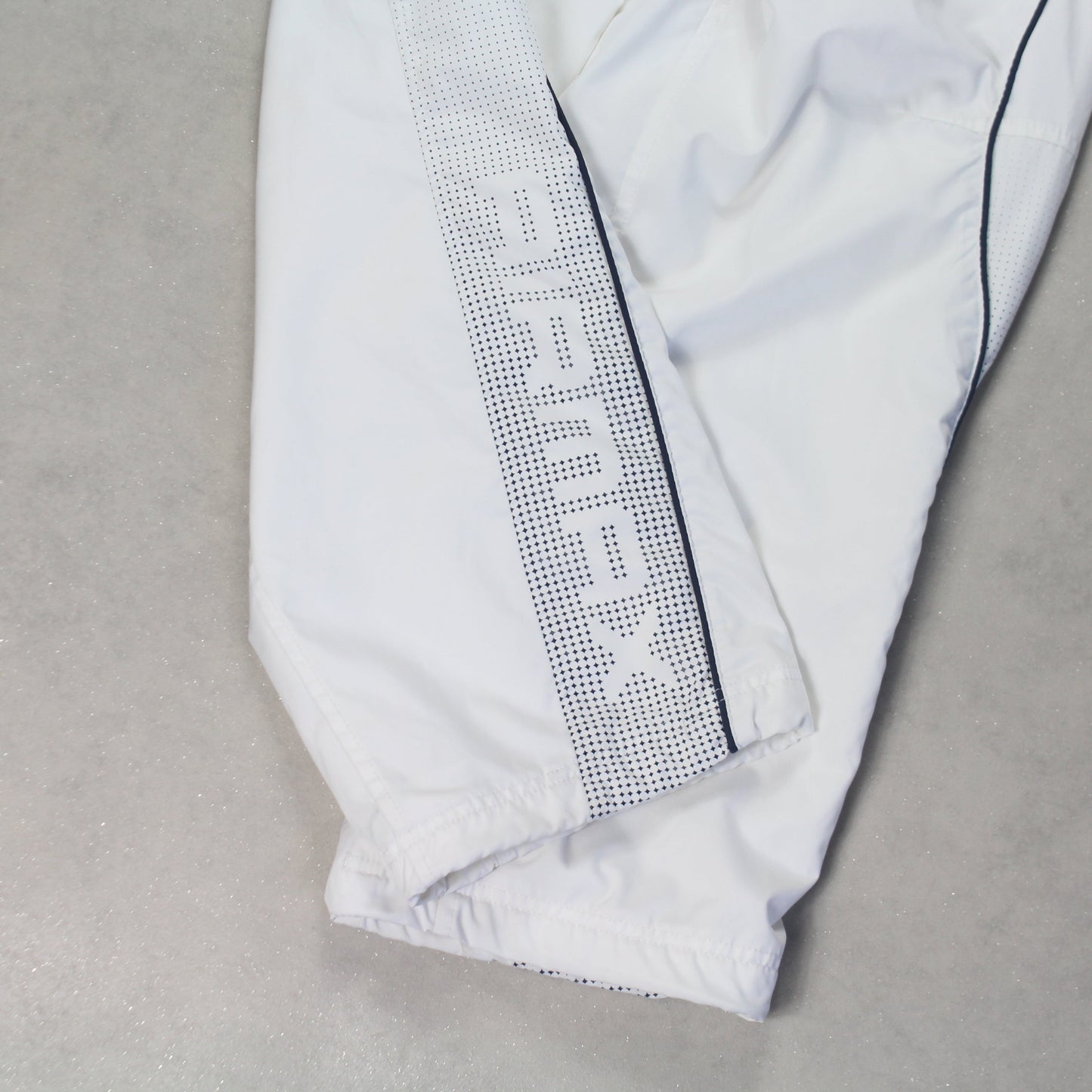 RARE 2000s Nike Air Max Trackpants White - (M)