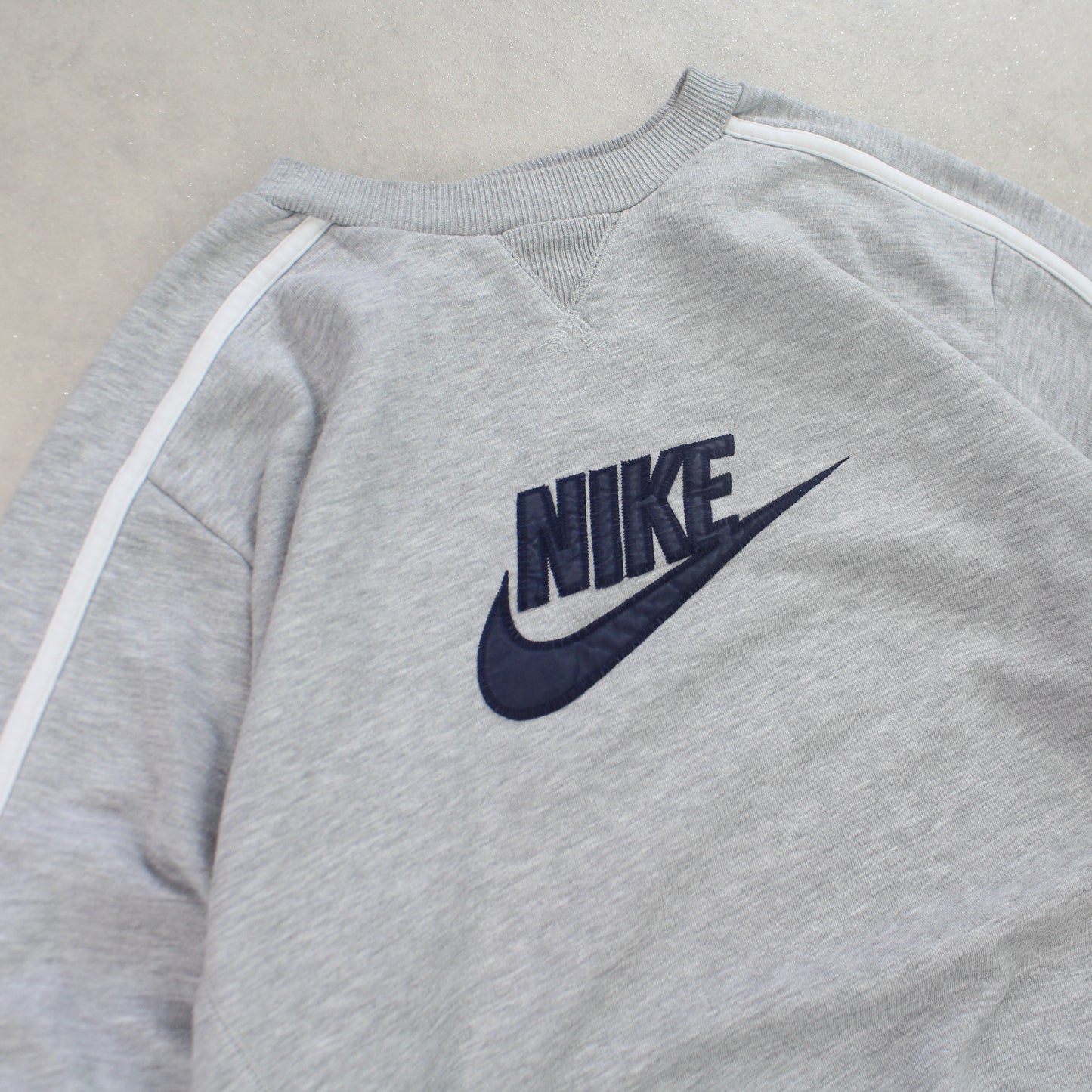 RARE 2000s Nike Sweatshirt Grey - (S)