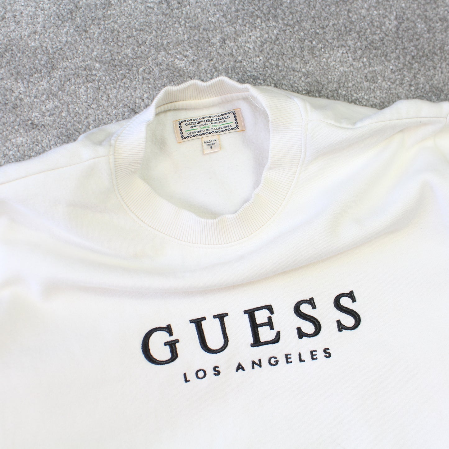 Cream Guess Sweatshirt - (S)